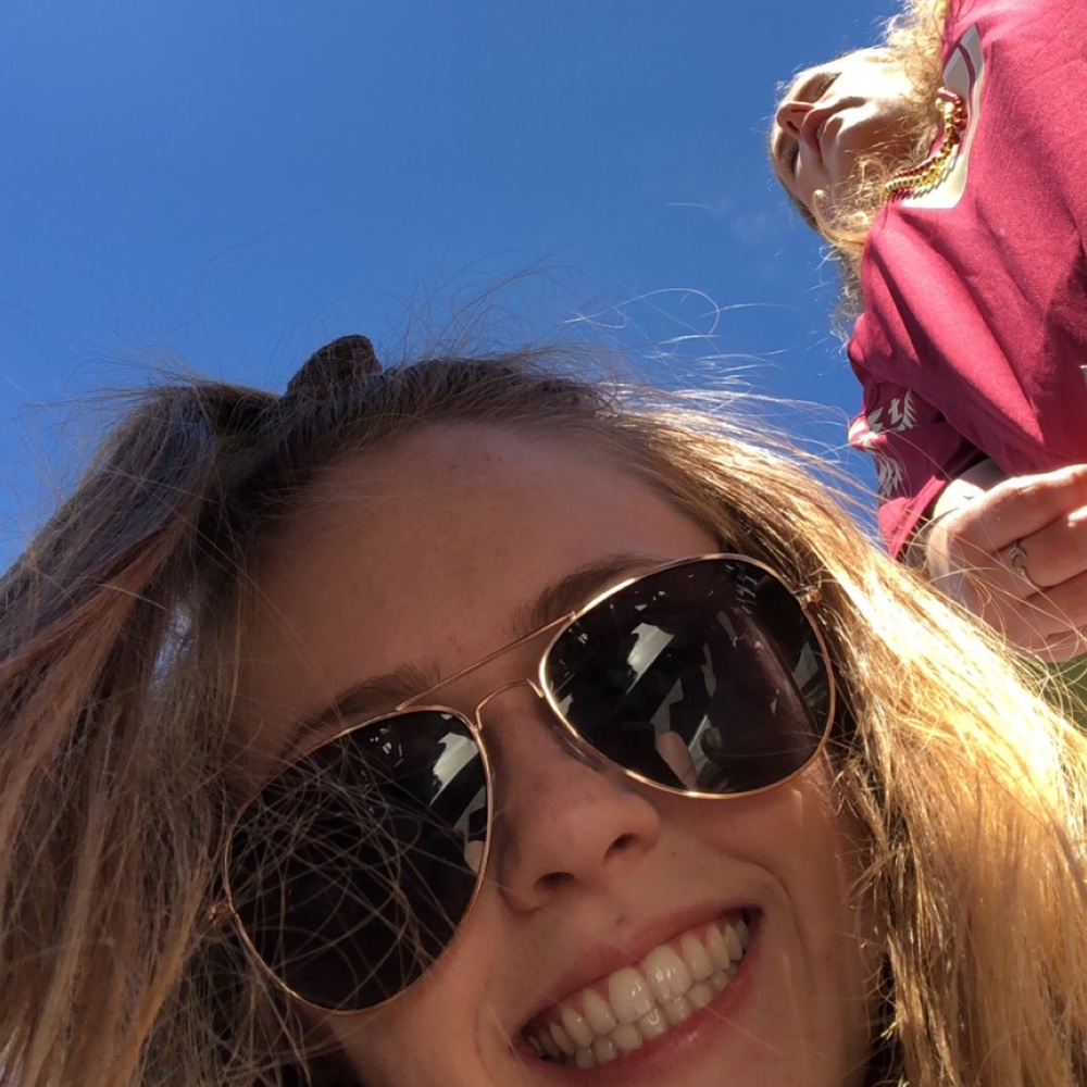 Meet your Posher, Chloe